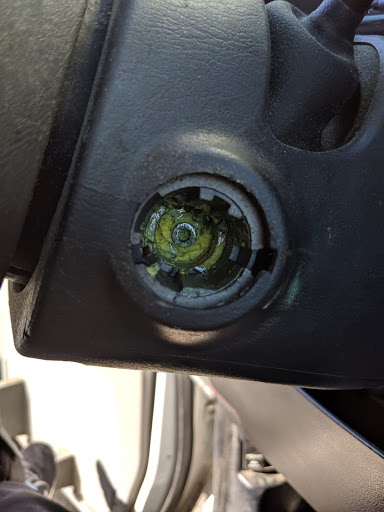 Locksmith «Redmond Key Locksmith», reviews and photos, 22410 NE Marketplace Dr, Redmond, WA 98053, USA