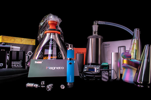 Tobacco Shop «410 Smoke Shop», reviews and photos, 2529 Mountain Rd, Pasadena, MD 21122, USA