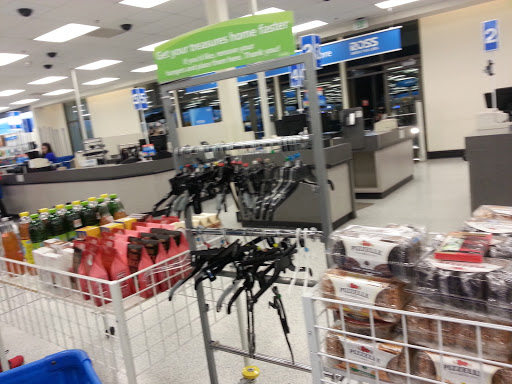 Clothing Store «Ross Dress for Less», reviews and photos, 3255 SW Cedar Hills Blvd, Beaverton, OR 97005, USA