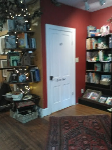 Book Store «Old Fox Books & Coffeehouse», reviews and photos, 35 Maryland Ave, Annapolis, MD 21401, USA