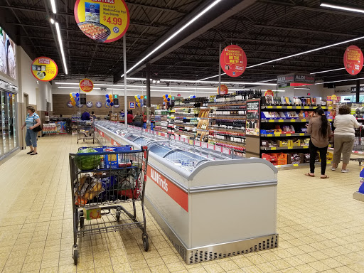 Supermarket «ALDI», reviews and photos, 550 E Golf Rd, Arlington Heights, IL 60005, USA