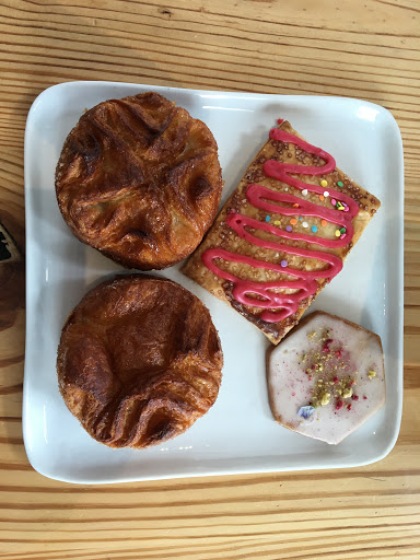 Cake Shop «Cake Life Bake Shop», reviews and photos, 1306 Frankford Ave, Philadelphia, PA 19125, USA