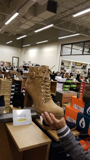 Shoe Store «DSW Designer Shoe Warehouse», reviews and photos, 4345 U.S. 9, Freehold, NJ 07728, USA