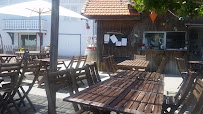 Atmosphère du Restaurant de fruits de mer Les Pieds dans l'Eau à Lège-Cap-Ferret - n°16