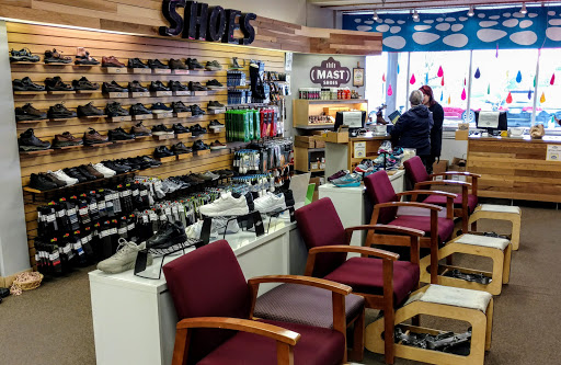 Shoe Store «Mast Shoes Ann Arbor», reviews and photos, 2517 Jackson Ave, Ann Arbor, MI 48103, USA