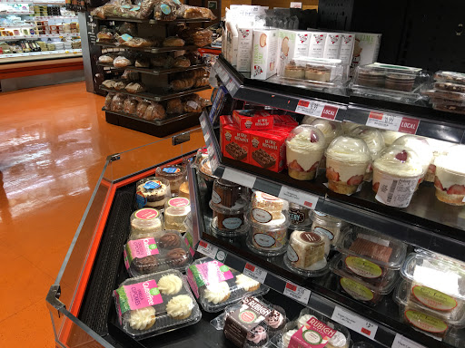 Grocery Store «Whole Foods Market», reviews and photos, 1028 Beacon St, Brookline, MA 02446, USA