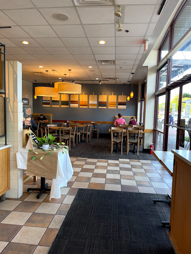 Sandwich Shop «Panera Bread», reviews and photos, 473 N Alafaya Trail, Orlando, FL 32828, USA