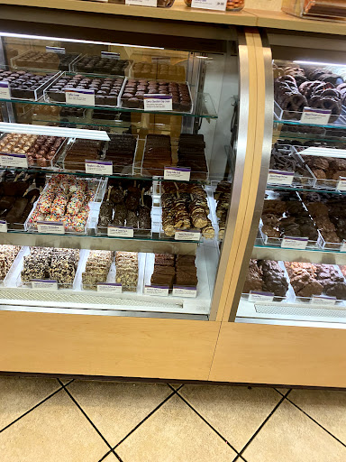 Chocolate Shop «Rocky Mountain Chocolate», reviews and photos, 522 River Walk St, San Antonio, TX 78205, USA