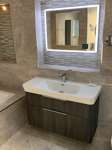 Comments and reviews of TW Thomas Bathrooms & Tiles