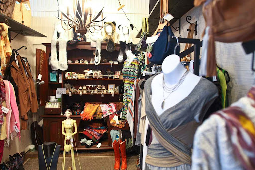 Shopping Mall «West End Garage, Cape May», reviews and photos, 484 W Perry St, Cape May, NJ 08204, USA