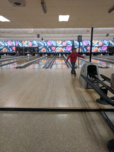 Bowling Alley «Pleasant Bowling Center Inc», reviews and photos, 6565 PA-819, Mt Pleasant, PA 15666, USA