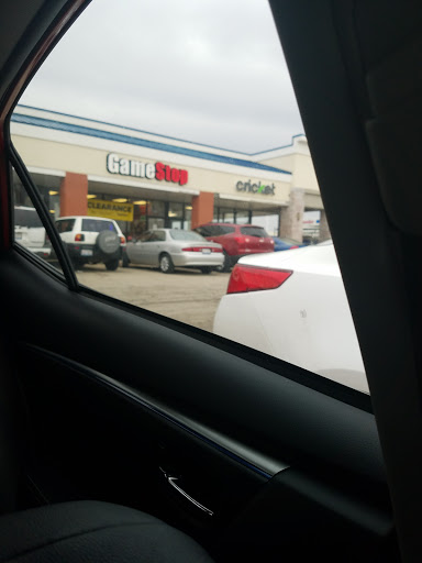 Video Game Store «GameStop», reviews and photos, 716 E Rollins Rd A-9, Round Lake Beach, IL 60073, USA