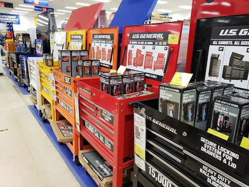 Hardware Store «Harbor Freight Tools», reviews and photos, 668 N. Riverside, Clarksville, TN 37040, USA