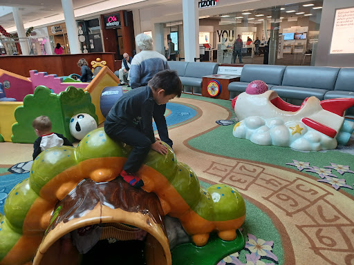 Shopping Mall «South Hills Village», reviews and photos, 301 South Hills Village, Pittsburgh, PA 15241, USA