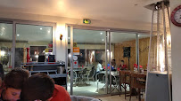 Atmosphère du Restaurant Le Bistrot d'Enzo Brasserie Pizzeria à Marseillan - n°4