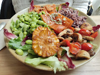 Salade du Restaurant végétalien Sweet Rawmance à Paris - n°15
