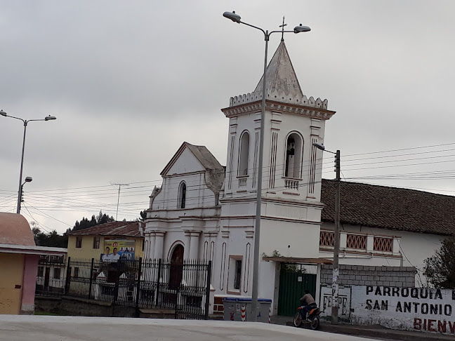 Comentarios y opiniones de Iglesia de Alaquez