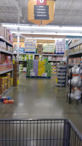 Grocery Store «Food 4 Less», reviews and photos, 2501 W North Ave, Melrose Park, IL 60160, USA