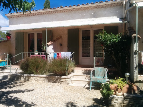 Lodge Gîte Logement de Vacances Loisirs Piscine Provence : Mas Jaro Mas-Blanc-des-Alpilles