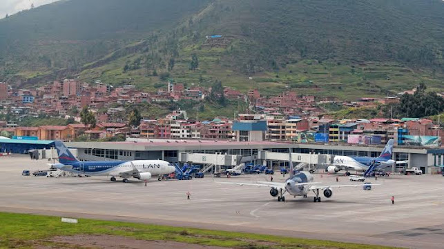 Aeropuerto Internacional Alejandro Velasco Astete, Cusco - Servicio de taxis