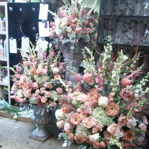 Florist «VIP Flowers», reviews and photos, 11050 SE Powell Blvd #377, Portland, OR 97266, USA