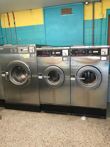 Laundromat «24 Hour Coin Laundry», reviews and photos, 611 James Lee Rd, Fort Walton Beach, FL 32547, USA