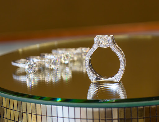 Jewelry Store «Elegant Jewelers», reviews and photos, 46869 Hayes Rd, Shelby Charter Township, MI 48315, USA