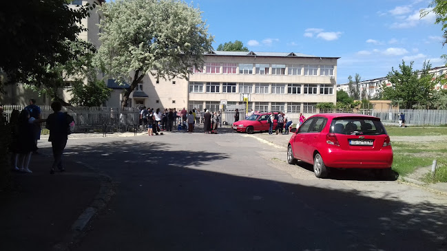Școala Gimnazială „George Coșbuc” - Școală
