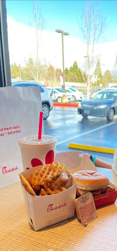 Fast Food Restaurant «Chick-fil-A at Tanasbourne», reviews and photos, 2855 NW Town Center Dr, Hillsboro, OR 97006, USA