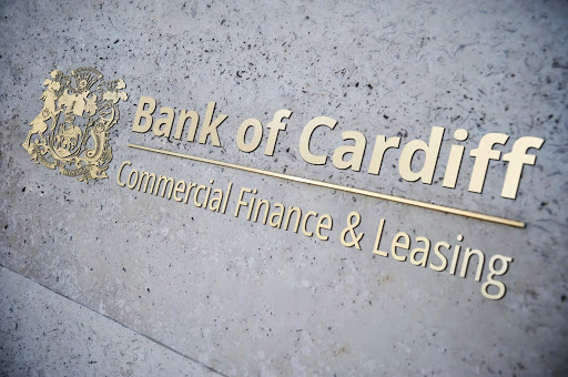 Financial Institution «Bank of Cardiff», reviews and photos