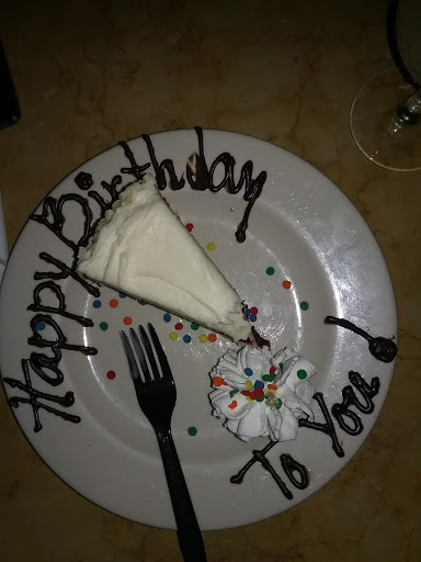 Restaurant «The Cheesecake Factory», reviews and photos, 21076 Dulles Town Cir, Sterling, VA 20166, USA
