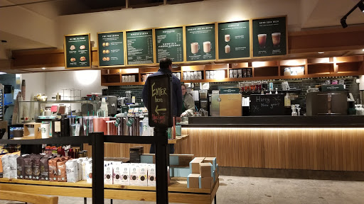 Coffee Shop «Starbucks», reviews and photos, 49 Main St, Freeport, ME 04032, USA