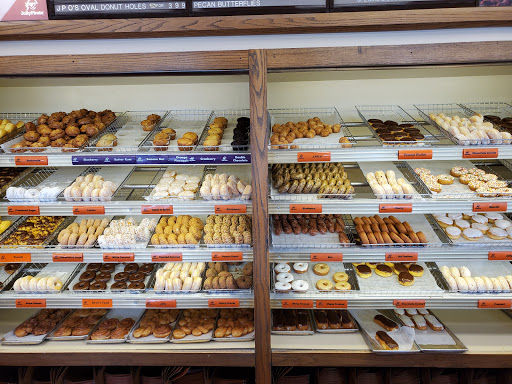 Donut Shop «Jolly Pirate Donuts», reviews and photos, 6689 E Main St, Reynoldsburg, OH 43068, USA