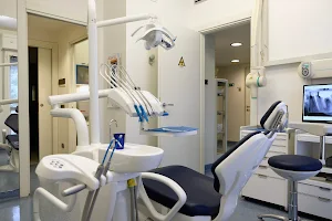 Studio Dentistico Goisis image