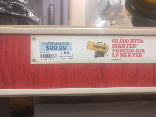 Home Improvement Store «Tractor Supply Co.», reviews and photos, 1424 W Main St Ext #1, Grove City, PA 16127, USA