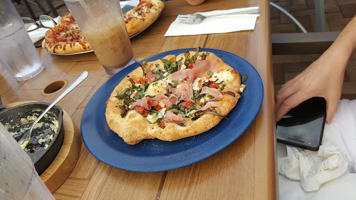 Pizza Restaurant «Rhombus Guys Pizza», reviews and photos, 606 Main Ave, Fargo, ND 58103, USA