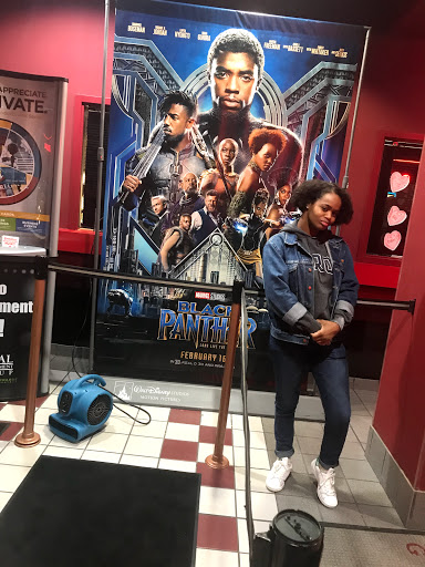 Movie Theater «Regal Cinemas Interstate Park 18», reviews and photos, 1089 Interstate Pkwy, Akron, OH 44312, USA