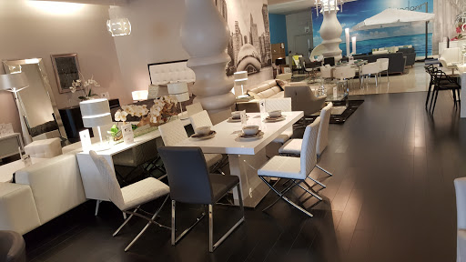 Furniture Store «Modani Furniture Chicago», reviews and photos, 1574 N Kingsbury St, Chicago, IL 60642, USA