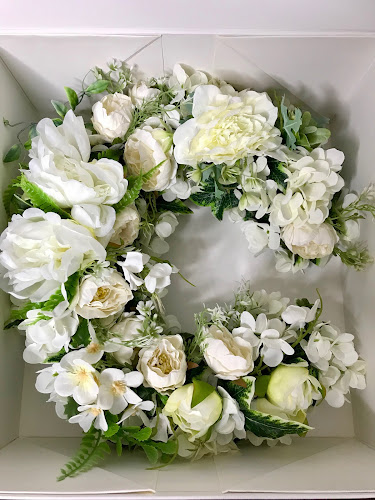 Stems UK Funeral Flowers - Florist