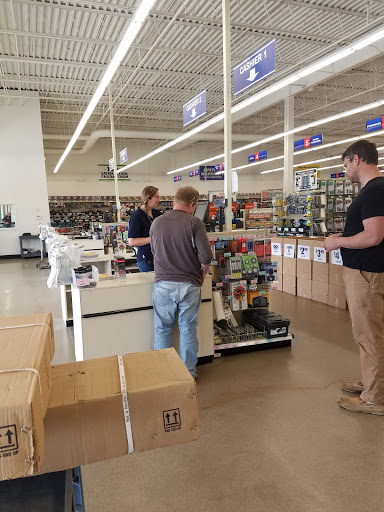 Hardware Store «Harbor Freight Tools», reviews and photos, 6324 Northwest Hwy, Crystal Lake, IL 60014, USA