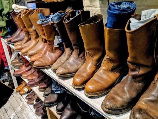 Vintage Clothing Store «10 ft Single by Stella Dallas», reviews and photos, 285 N 6th St, Brooklyn, NY 11211, USA