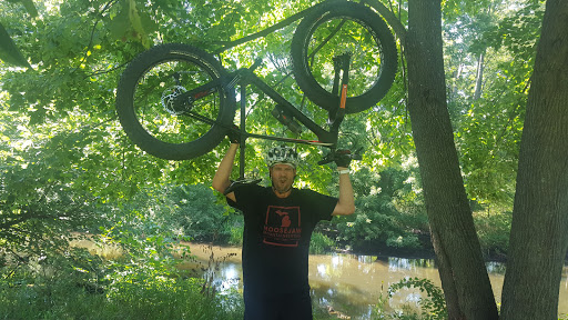 Bicycle Repair Shop «Cycletherapy Bicycles», reviews and photos, 3545 Elizabeth Lake Rd, Waterford Twp, MI 48328, USA