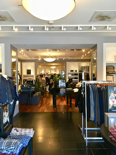 Clothing Store «Banana Republic», reviews and photos, 7841 Girard Ave, La Jolla, CA 92037, USA