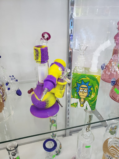 Tobacco Shop «Smoke Shop And Vape For Less», reviews and photos, 6207 Charlotte Pike, Nashville, TN 37209, USA