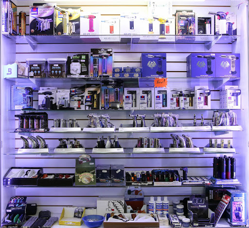 Tobacco Shop «3 Monkeys Smoke & Vape Shop», reviews and photos, 5140 Foothills Blvd #170, Roseville, CA 95747, USA