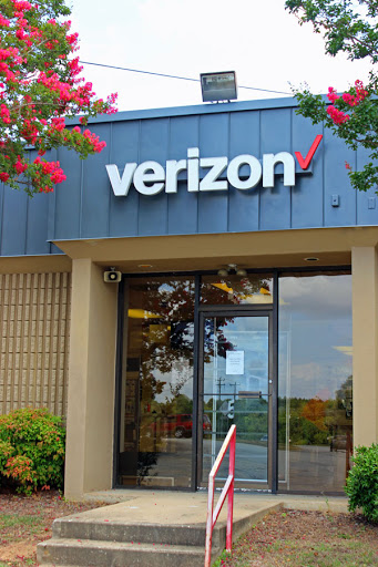 Cell Phone Store «Verizon Authorized Retailer, TCC», reviews and photos, 2190 Southport Rd #13, Spartanburg, SC 29302, USA
