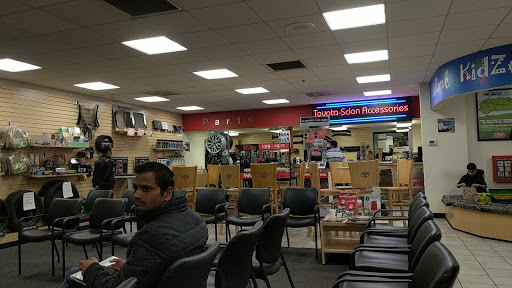 Toyota Dealer «World Toyota», reviews and photos, 5800 Peachtree Industrial Blvd, Atlanta, GA 30341, USA