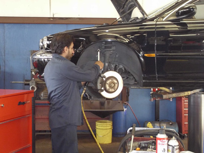 Auto Repair Shop «Richmond Auto Repair», reviews and photos, 8717 Richmond Ave, Houston, TX 77063, USA