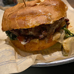 Photo n°2 de l'avis de david.a fait le 19/04/2023 à 06:24 sur le  Victoria Station à Bologna