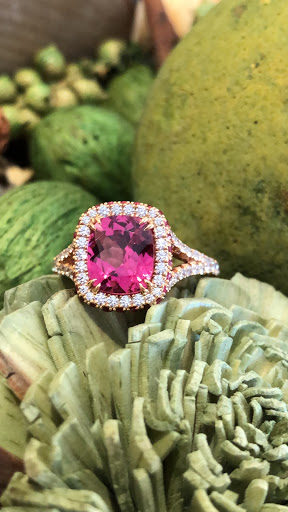 Jeweler «Steve Quick Jeweler», reviews and photos, 2471 N Clark St, Chicago, IL 60614, USA